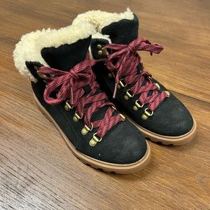 Sorel Boots Women’s Size 5 Black Red and Sherpa Lined